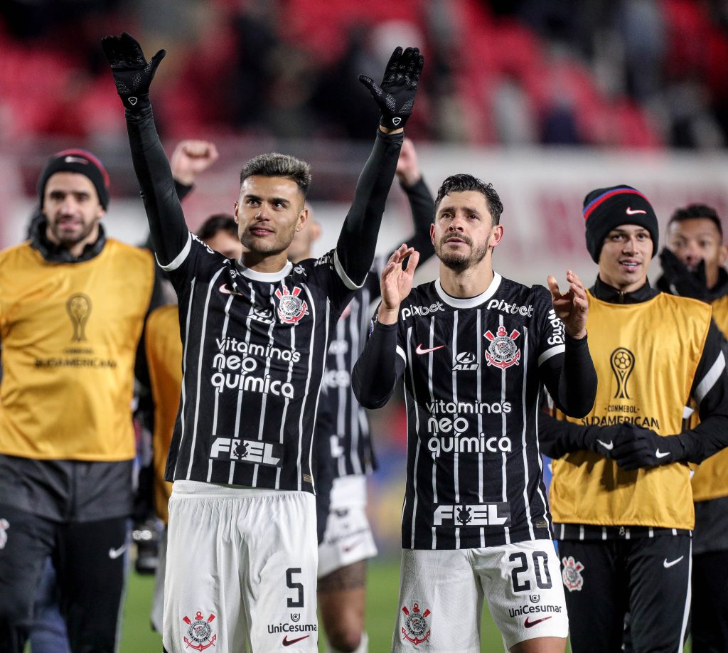 Nos pênaltis, Corinthians elimina o Boca Juniors, na Argentina