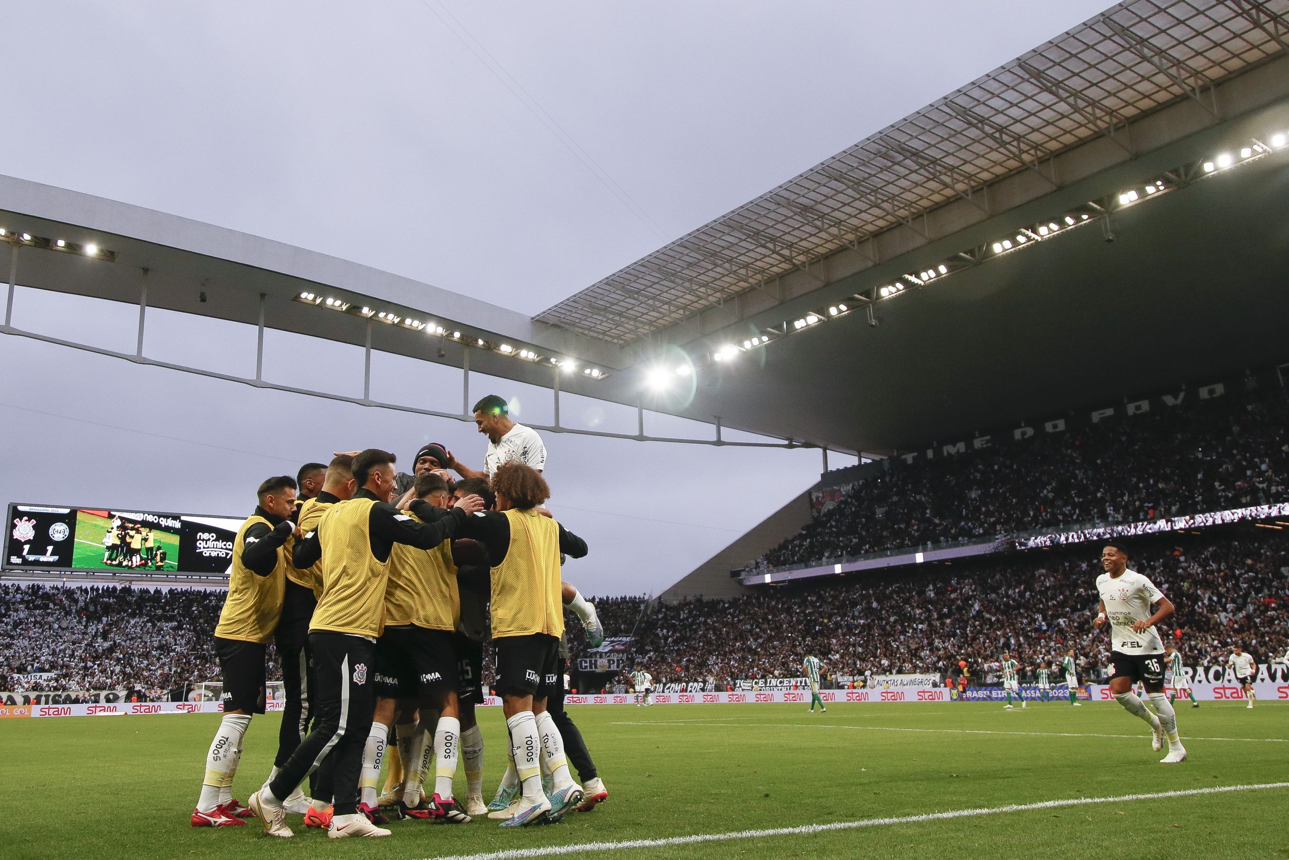 FLAMENGO X CORINTHIANS TRANSMISSÃO AO VIVO DIRETO DA NEO QUÍMICA ARENA -  BRASILEIRÃO 2023 RODADA 26 