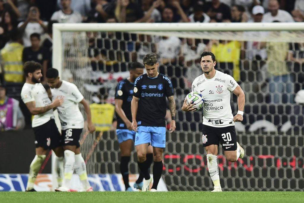 Pós-Jogo: Empate louco e resultado ruim! Corinthians empata com Grêmio por  4 a 4 pelo Brasileirão! 