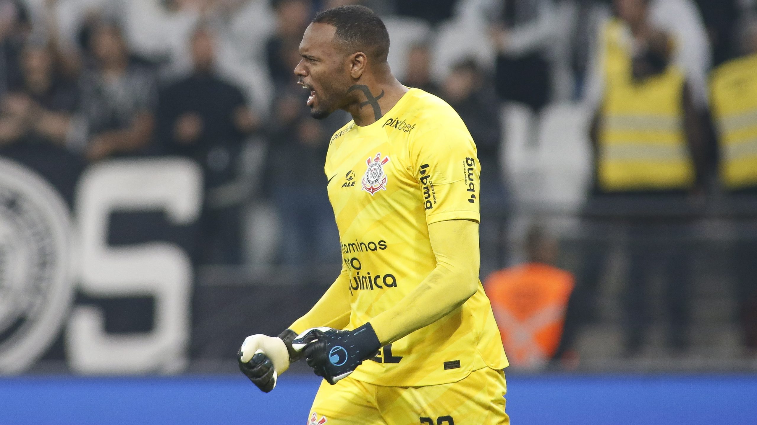 Ídolo do Corinthians mantém boa forma e é eleito o melhor jogador de  janeiro; volante é o pior