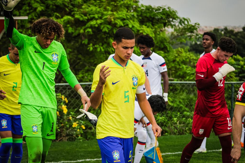 Corinthians vence e se torna maior campeão mundial Sub-17