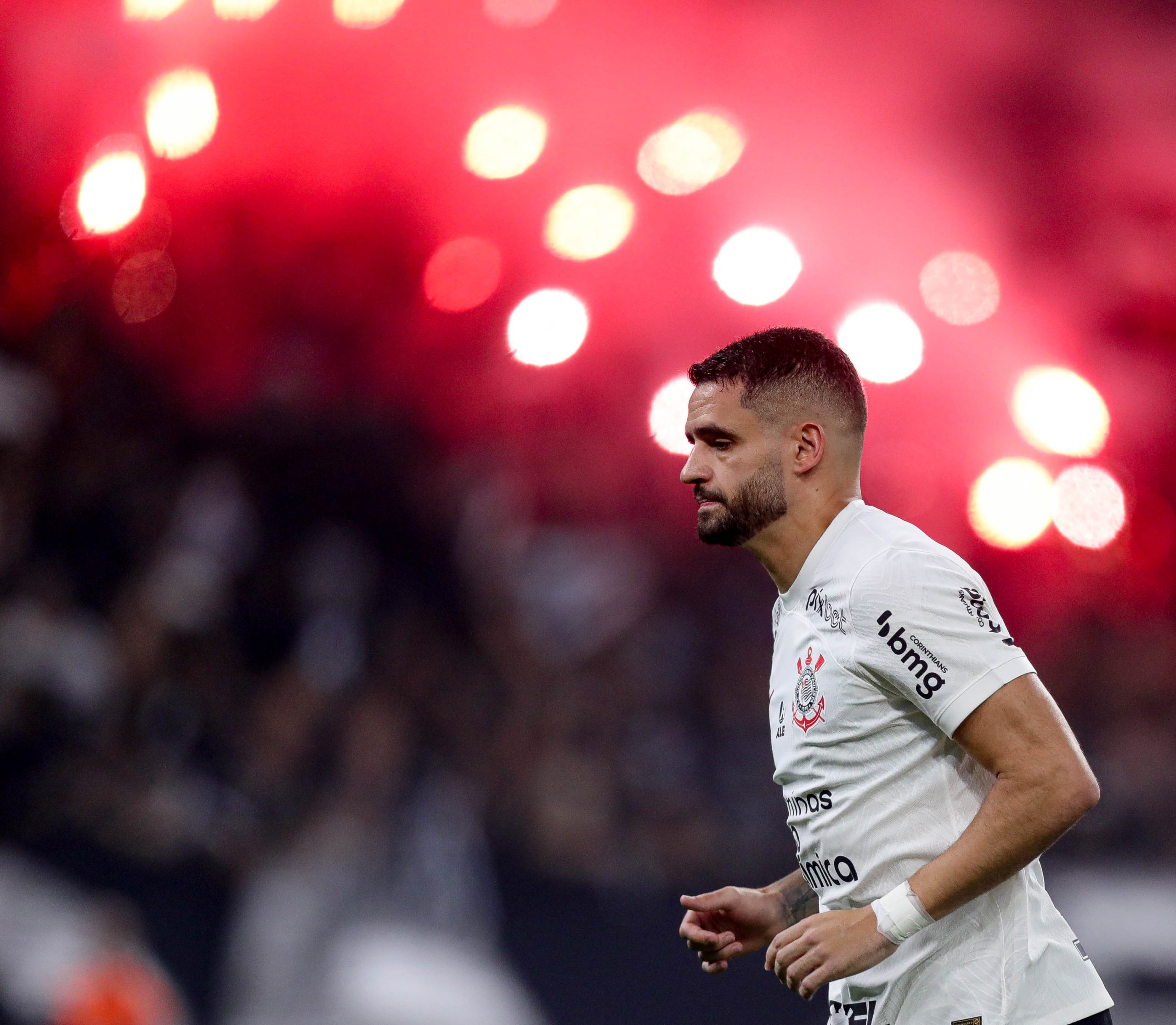 Renato Augusto abre o jogo sobre futuro no Corinthians: “Não quero ser um  peso”