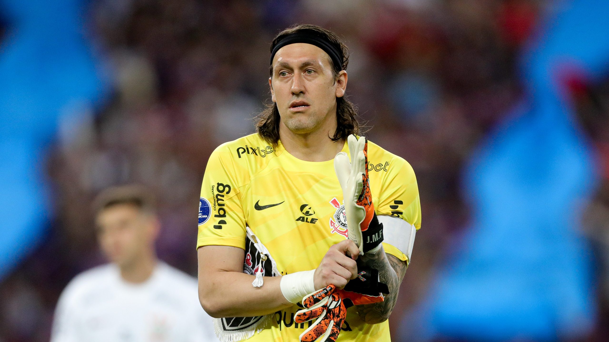 Herói contra o Remo, Cássio se torna goleiro com mais pênaltis defendidos  na história do Corinthians