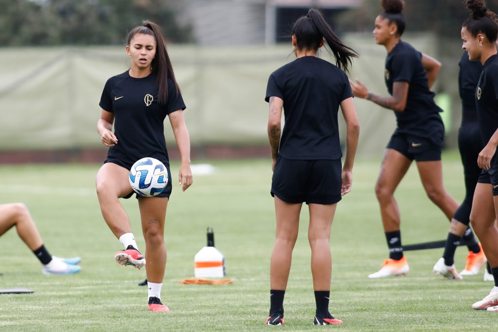 Futebol feminino: Mariza marca e Corinthians sai na frente na semi do  Paulista