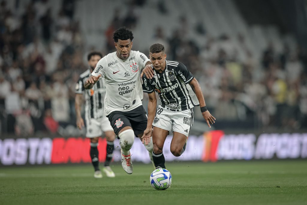 Corinthians domina mas Santos consegue empate (1-1) aos 90+9