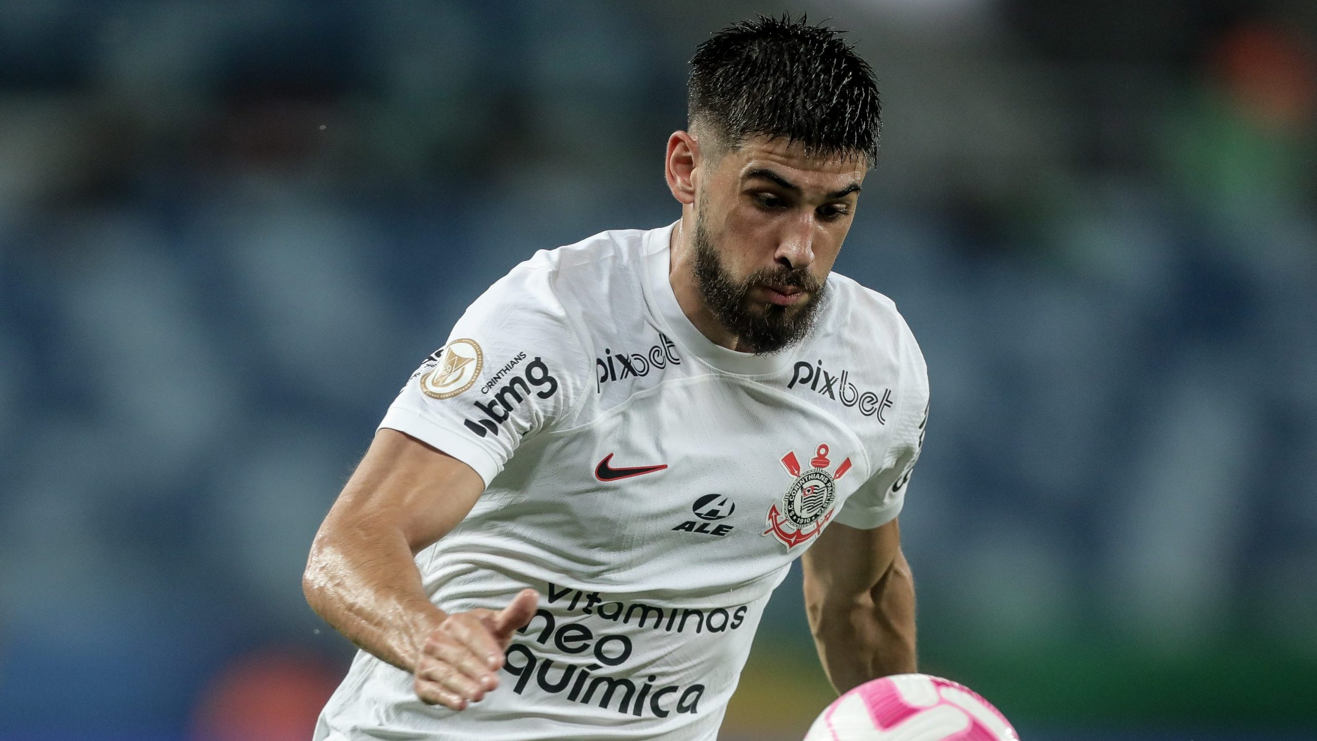 Bruno Méndez é titular em vitória do Uruguai e será desfalque para o  Corinthians em clássico