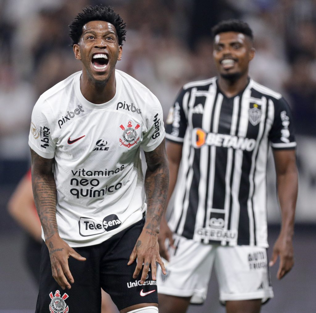 Jogadora do Corinthians pede jogo na Arena e presidente considera