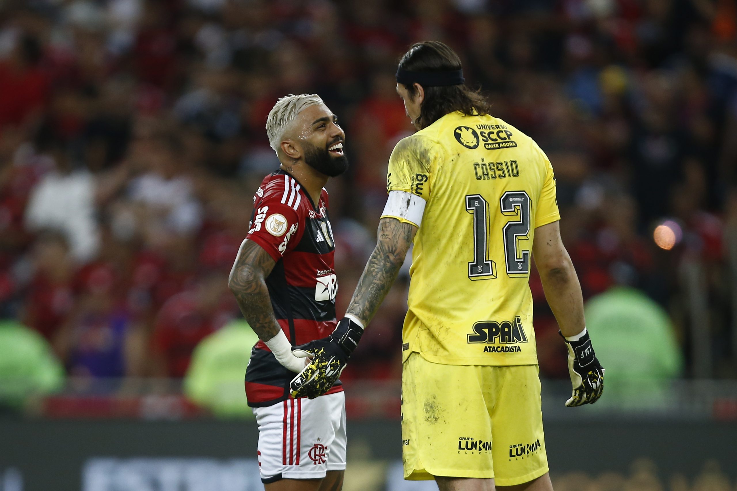 RIO DE JANEIRO, BRAZIL - MAY 21: Paulo Sousa Head Coach of Flamengo reacts  ,during the match between Flamengo and Goias as part of Brasileirao Series  A 2022 at Maracana Stadium on