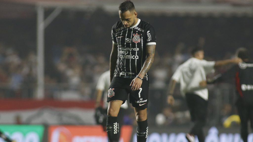 Técnico do Corinthians explica ausências de Lucas Veríssimo e Renato  Augusto contra Bragantino