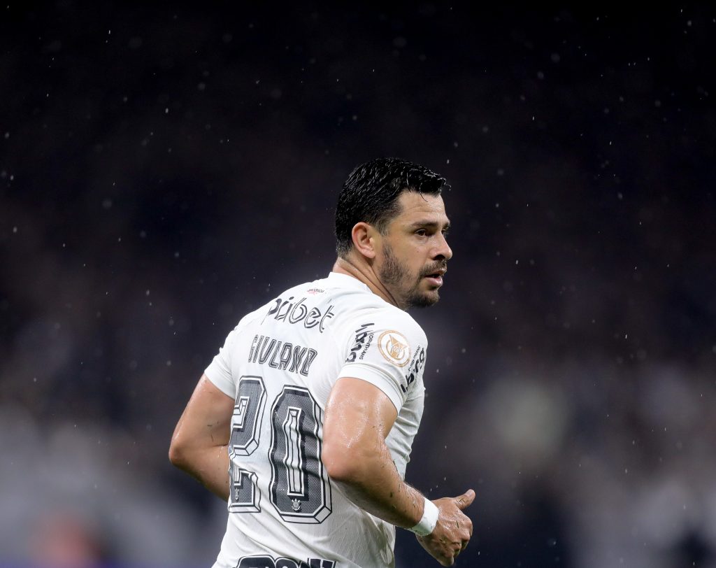 Giuliano avalia empate do Corinthians e reconhece momento