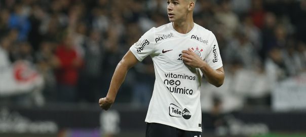 Wesley exalta equipe do Corinthians e comemora gol na Copinha: Sensação  inexplicável