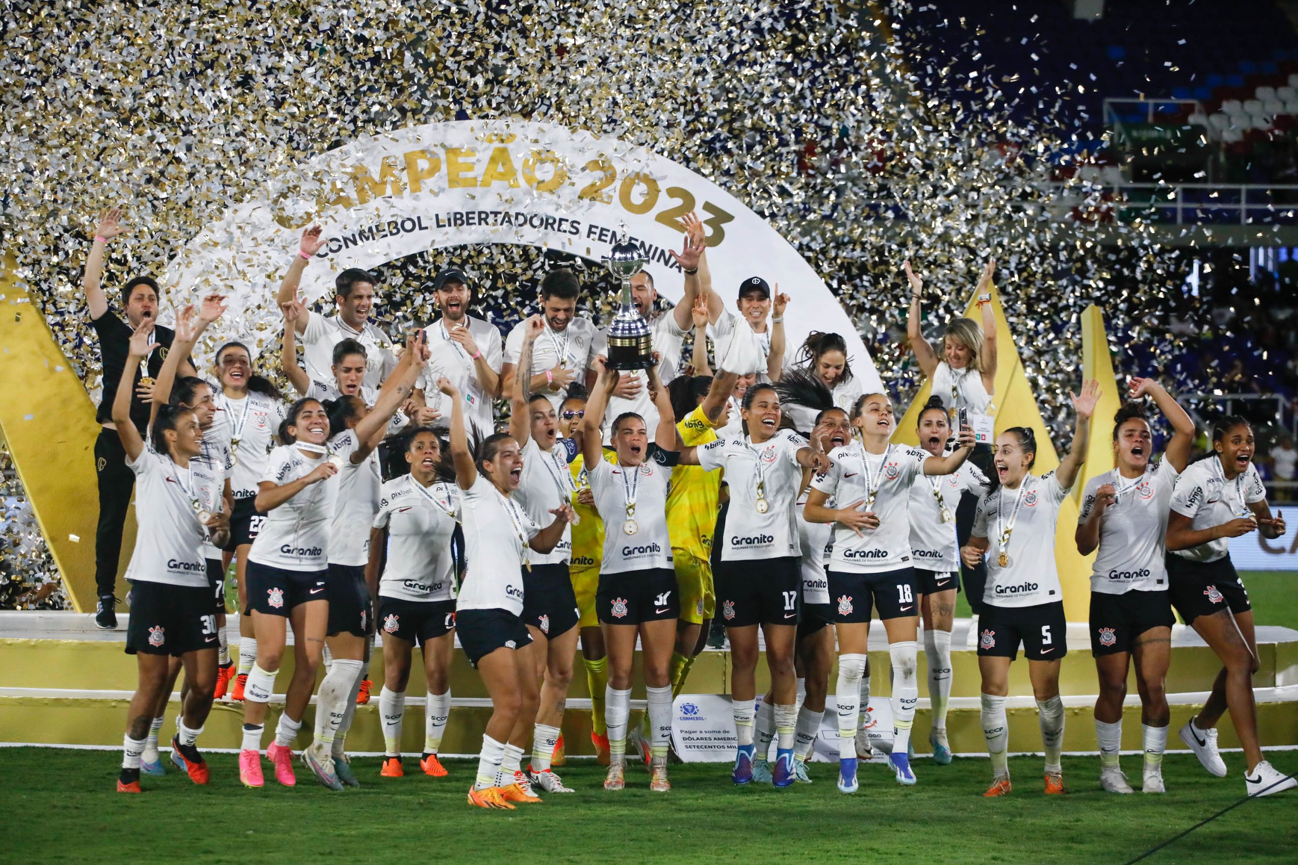 Corinthians figura no top3 de melhores times femininos do mundo em