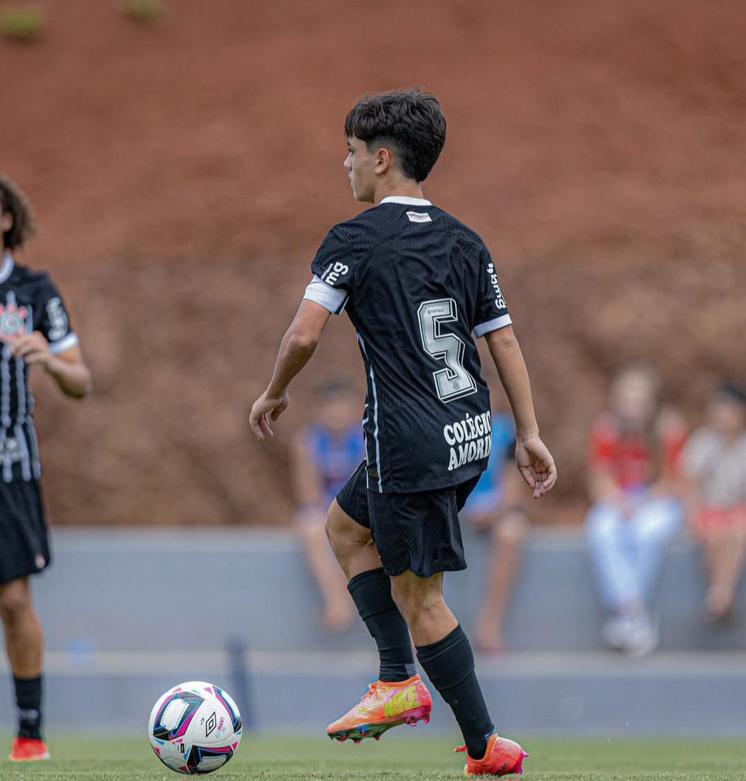 Henrique Lemos, filho de Fagner, coloca o Corinthians na decisão de torneio Sub-14 após pintura contra o rival - Central do Timão - Notícias do Corinthians