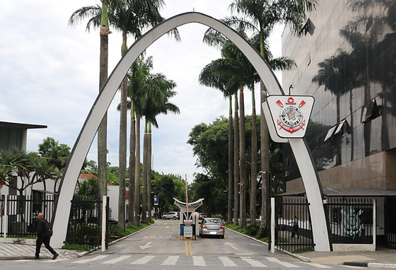 Conselho Fiscal aceita reanalisar balanços de 2023 e 2024 do Corinthians, mas impõe condições à diretoria
