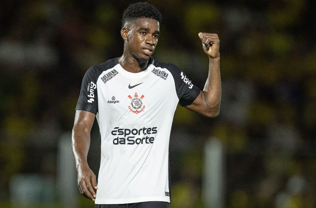 Corinthians recusa oferta de equipe de Dubai por zagueiro Equatoriano