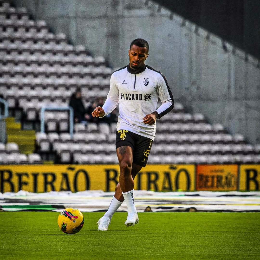 David Pastor confirma sondagem do Corinthians e admite chance de acerto nos próximos dias