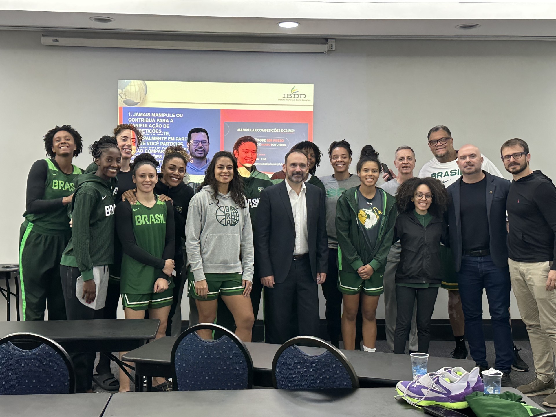 Corinthians promove palestra sobre integridade esportiva para Seleção Brasileira de Basquete Feminina