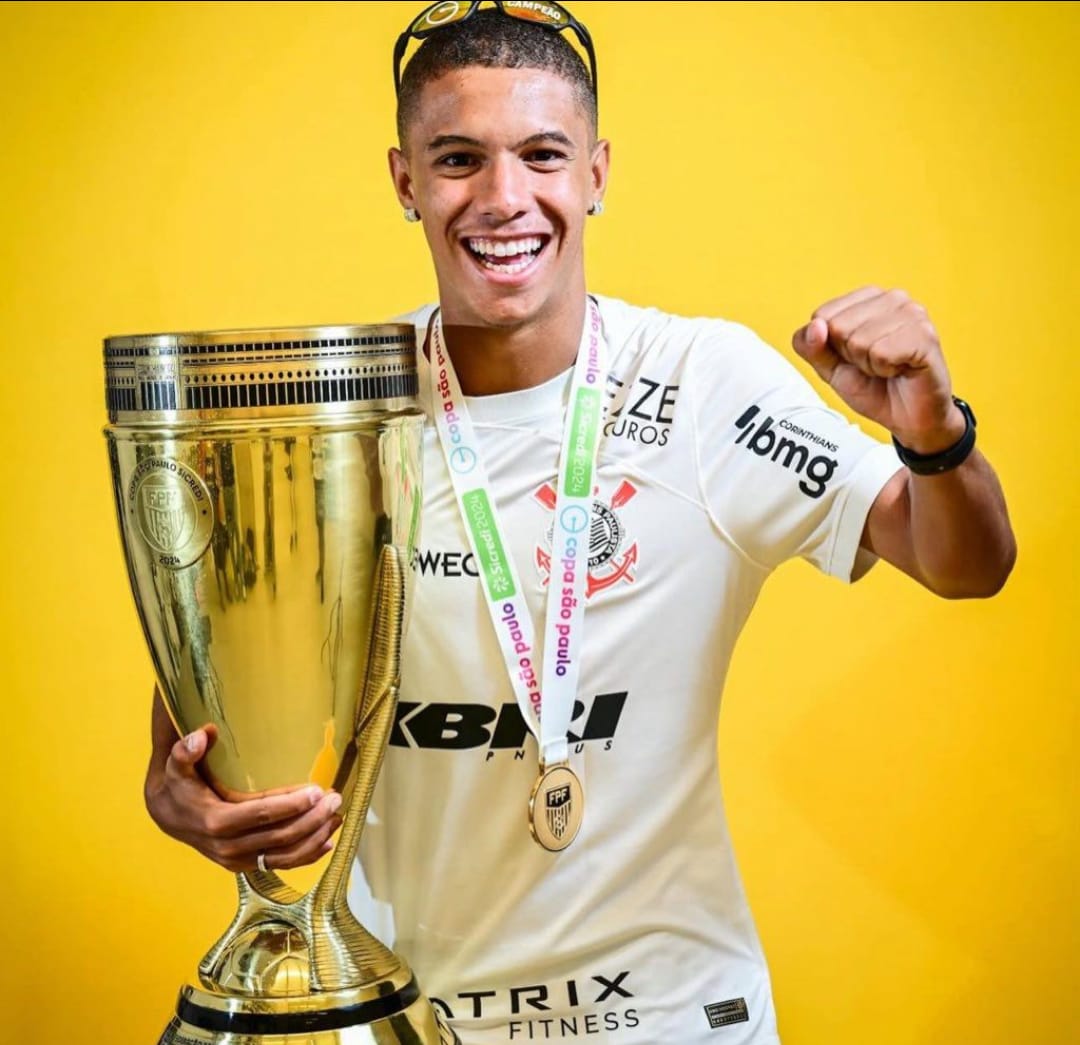 Lateral-direito campeão da Copinha 2024 se despede do Corinthians