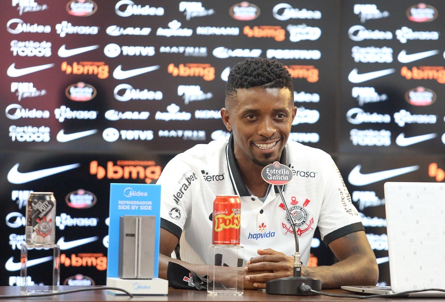 Ex-atacante do Corinthians processa clube na Justiça para receber R$ 2,5 milhões de FGTS atrasados -