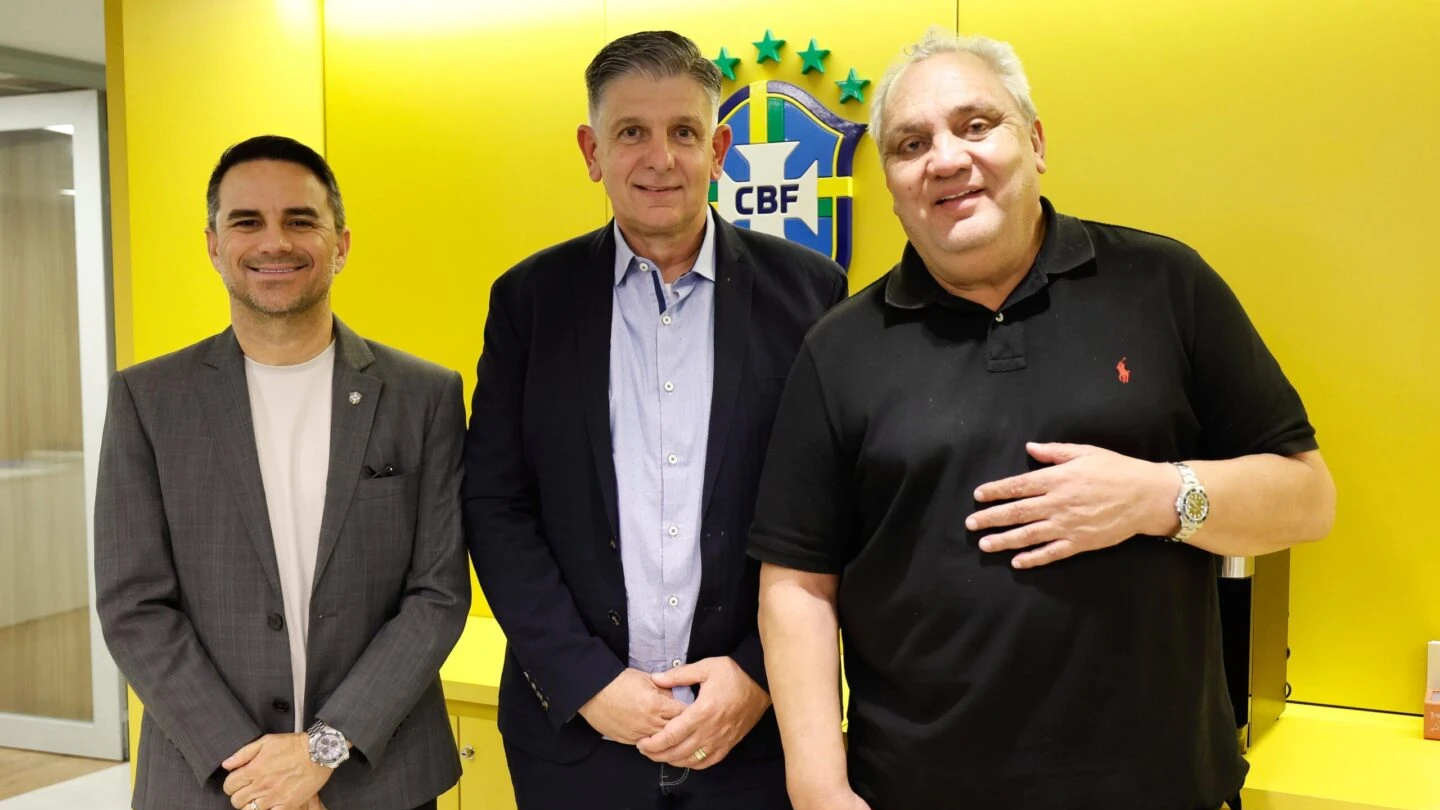 Treinador com passagem na base do Corinthians assume sub-15 da Seleção Brasileira