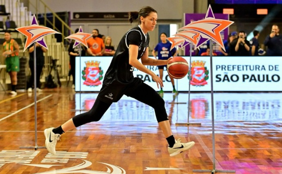 Atleta da equipe de basquete feminina do Corinthians conquista o Desafio das Habilidades no Jogo das Estrelas da LBF