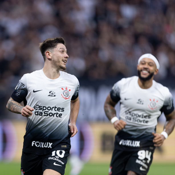 Meia e atacante do Corinthians atuam juntos pela primeira vez desde a final do Campeonato Paulista