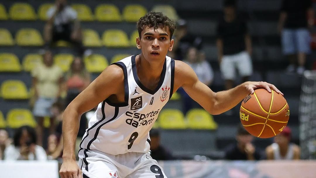 Corinthians Basquete renova com quarteto das categorias de base