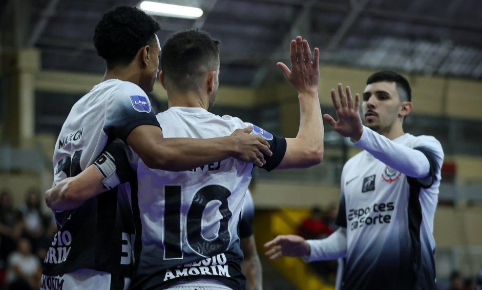 No Wlamir Marques, Corinthians bate o Vélez Camaquã e segue subindo na tabela de Liga Nacional de Futsal