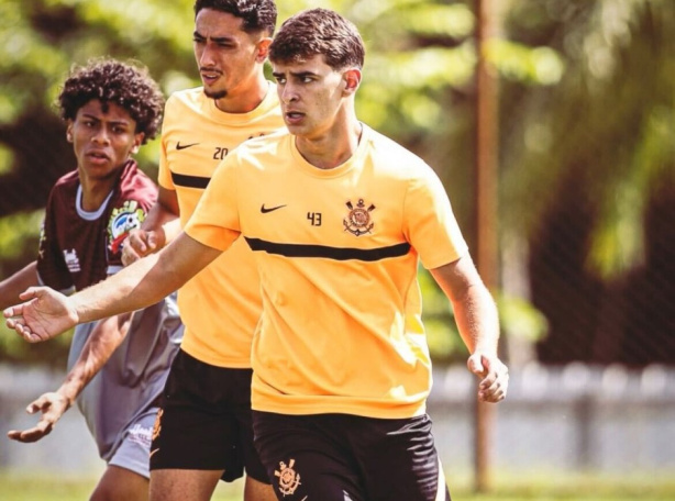 Corinthians registra mais uma saída de atleta da base contratado na gestão Augusto Melo -