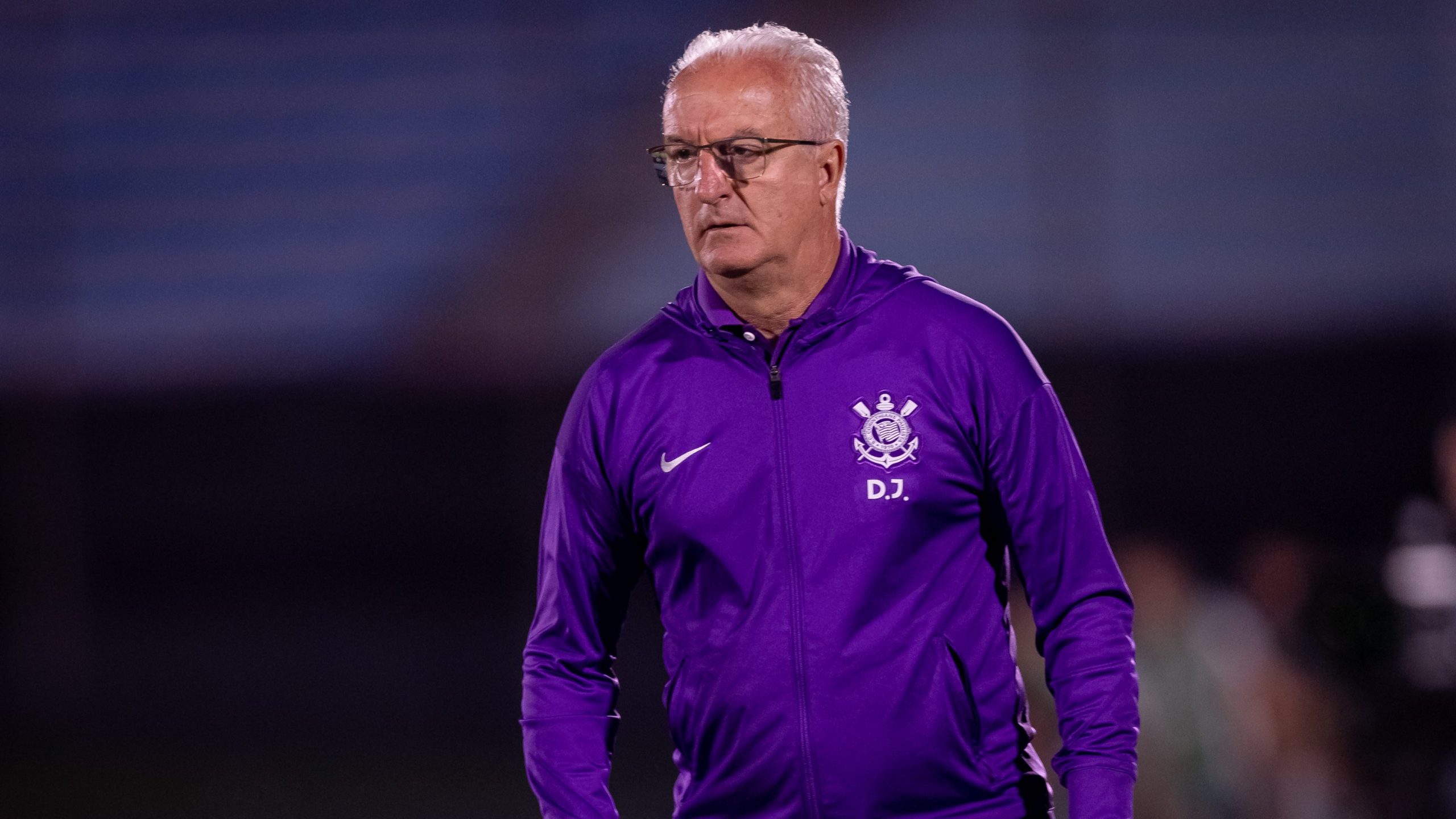 Dorival Júnior lamenta atuação do Corinthians em clássico e diz que equipe estava em evolução