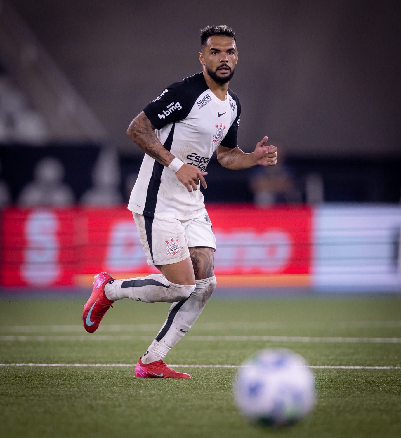 Volante do Corinthians vê empate positivo com o Botafogo no Brasileirão
