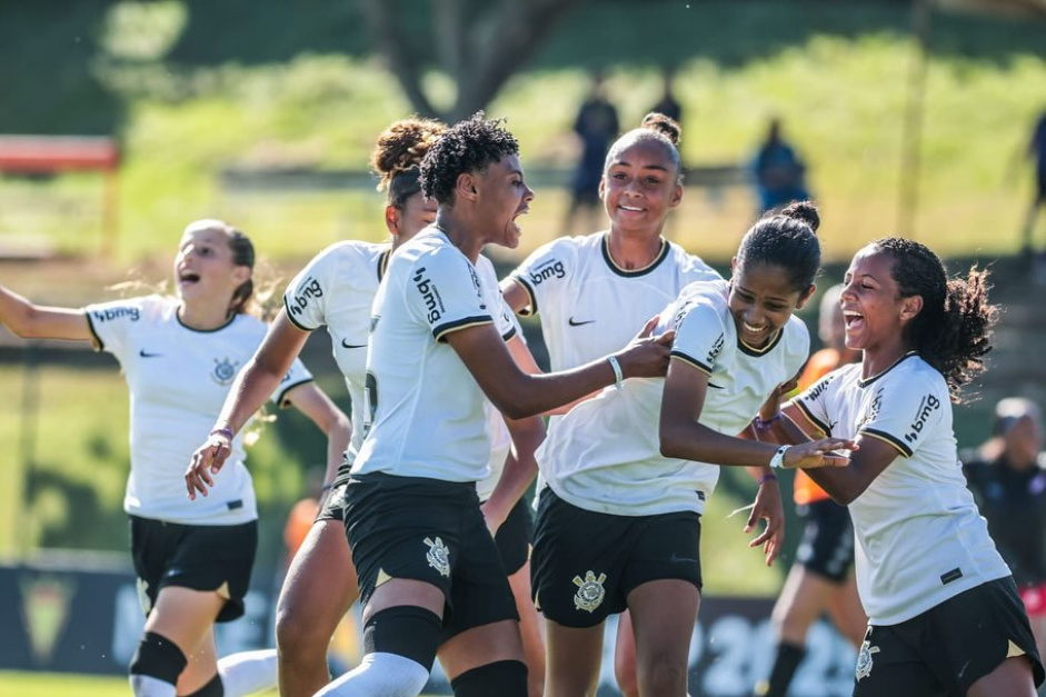 Quatro jogadoras do Corinthians são convocadas para treinamentos na Seleção Brasileira Sub-15
