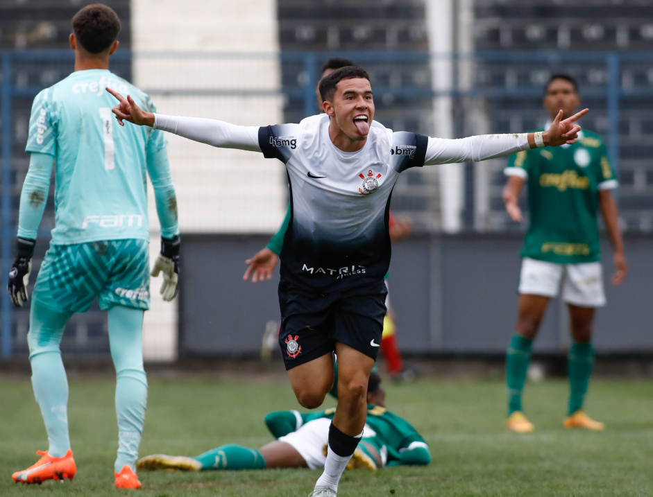 Sub-20 B do Corinthians goleia União Suzano às semifinais da Paulista Cup