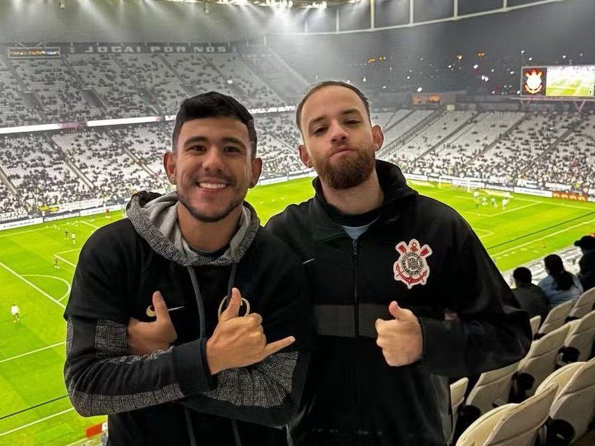 Casal é alvo de ofensas homofóbicas e ameaças durante Derby; Corinthians e CBF prestam apoio - Central do Timão