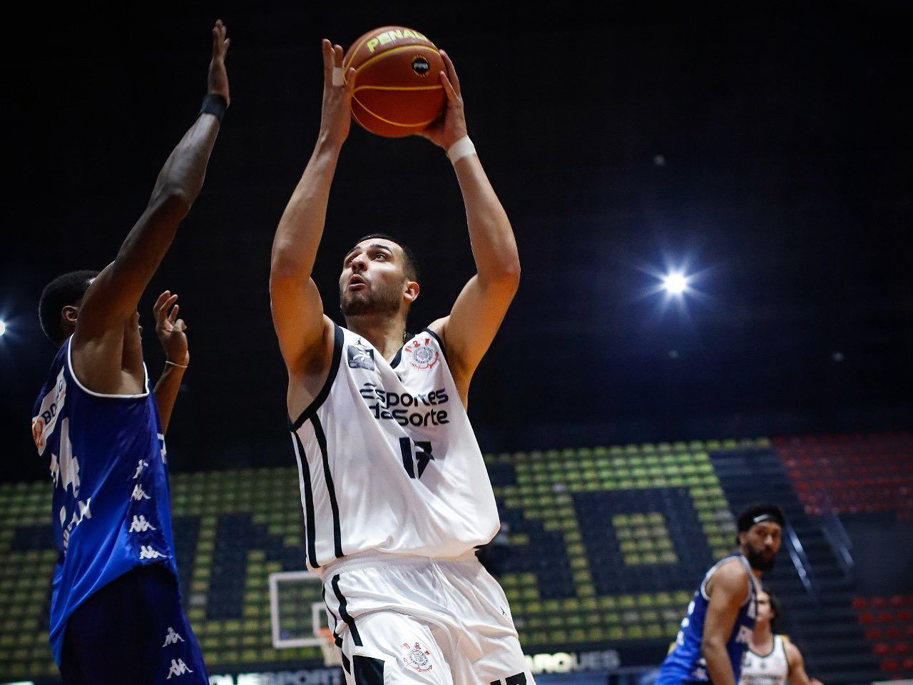 Com ataque inspirado, Corinthians vence Rio Claro e segue 100% no Paulista de Basquete - Central do Timão