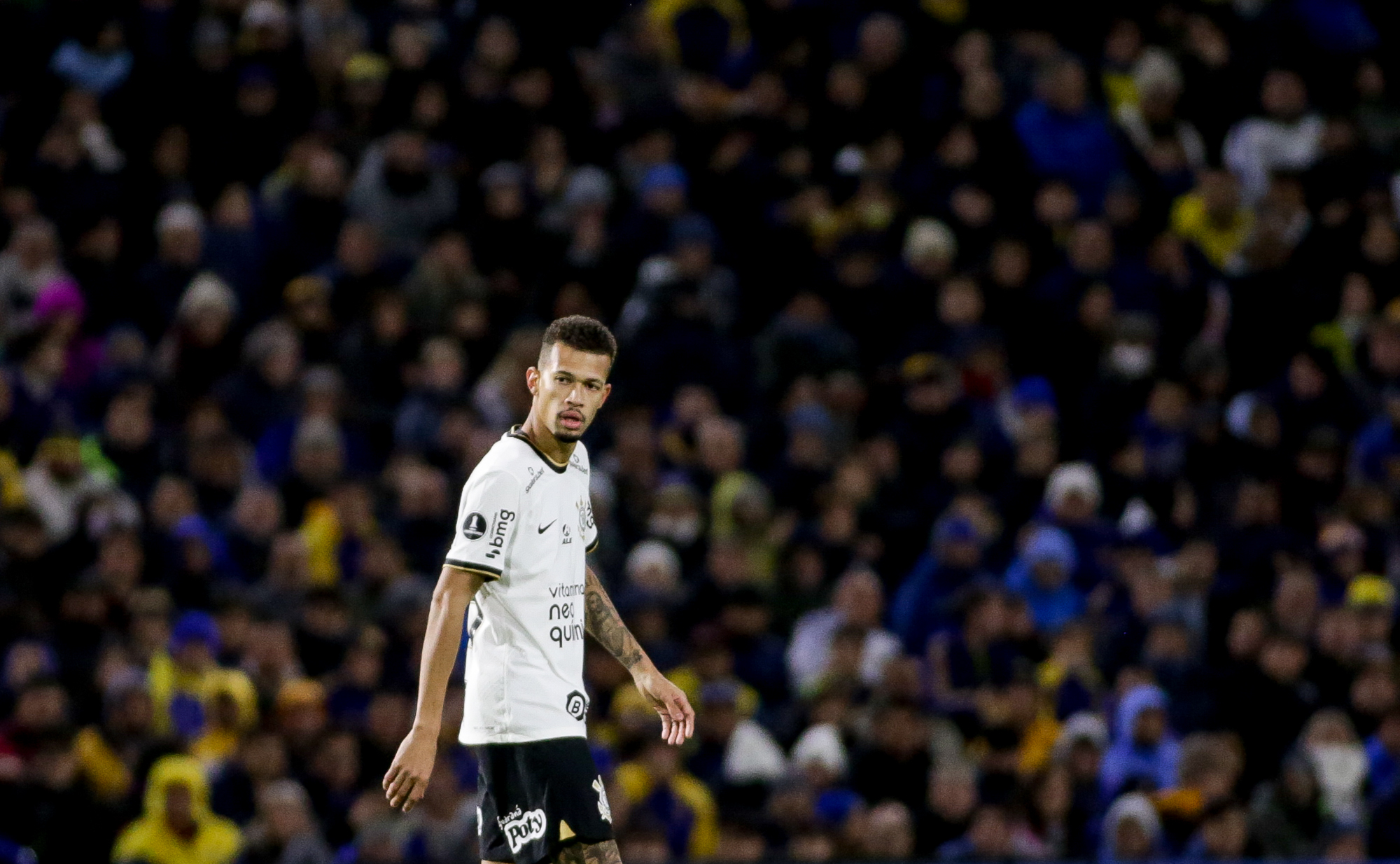 Ex-zagueiro do Corinthians é vendido ao futebol russo e clube recebe fatia do valor da transferência