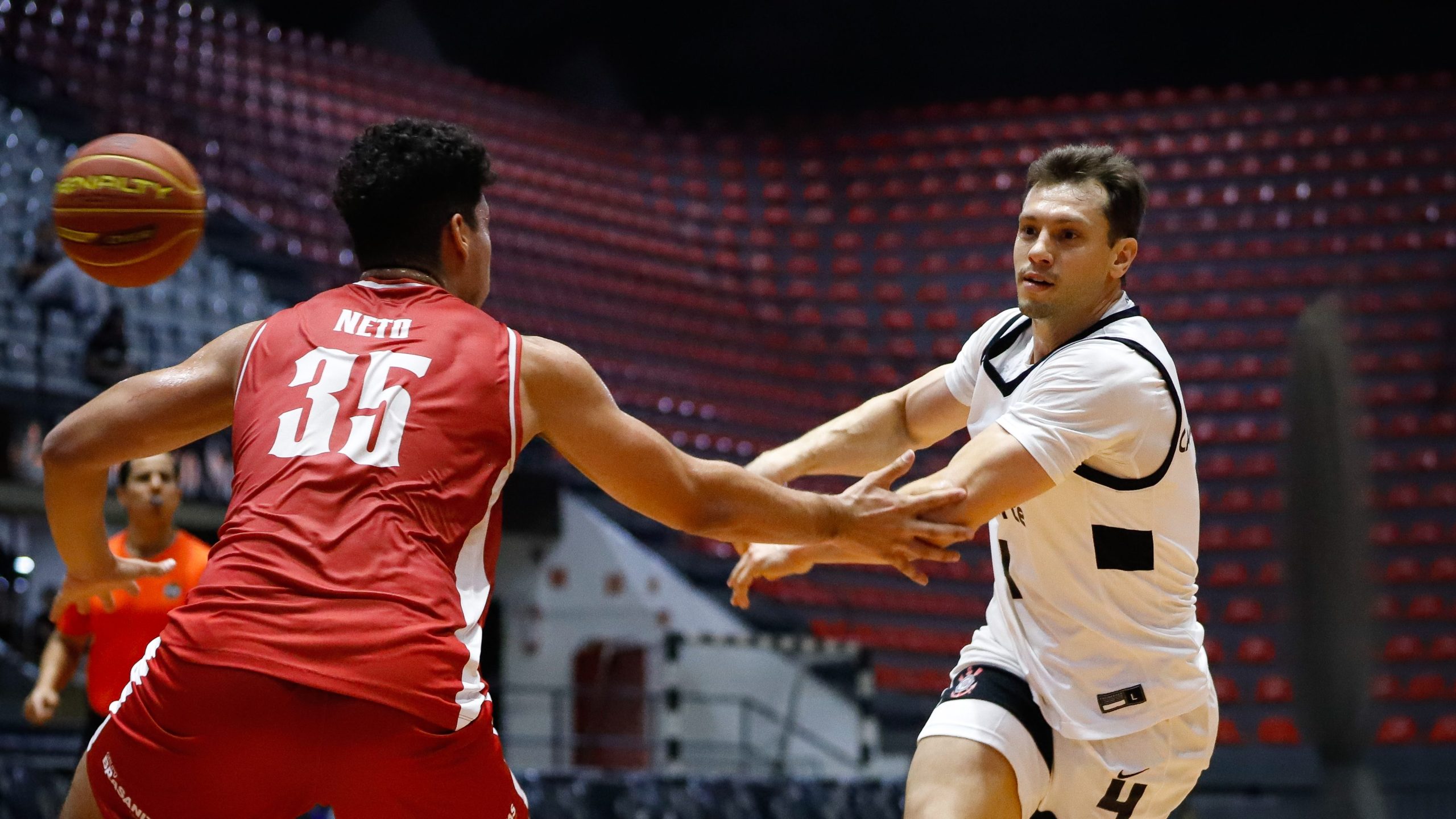 Corinthians inicia Paulista de Basquete em clássico contra o Paulistano