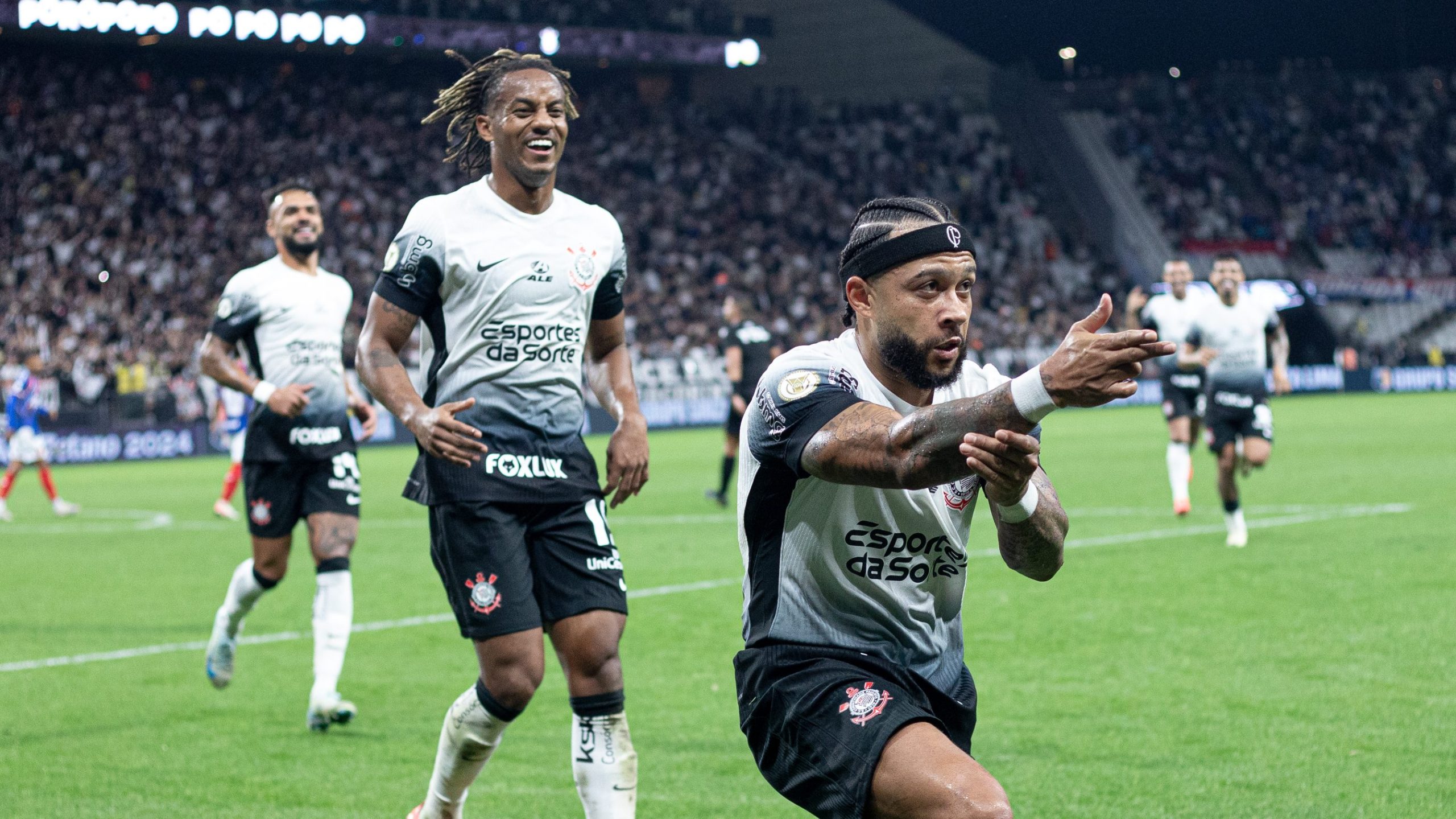 Último duelo entre Corinthians e Bahia em Itaquera teve vitória tranquila do Timão
