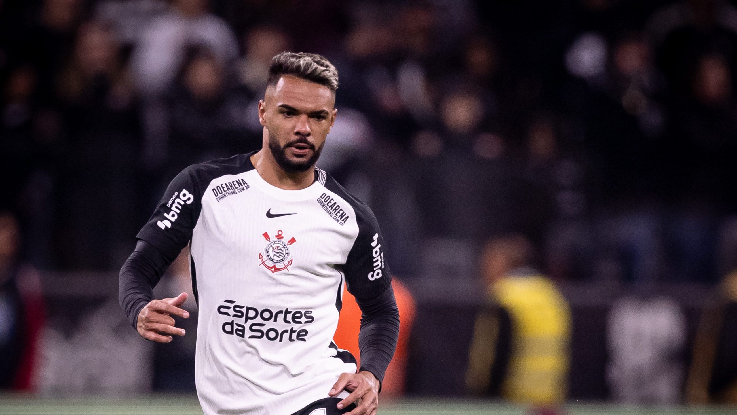 Raniele lamenta 'falta de atenção' em gols do Bahia contra o Corinthians