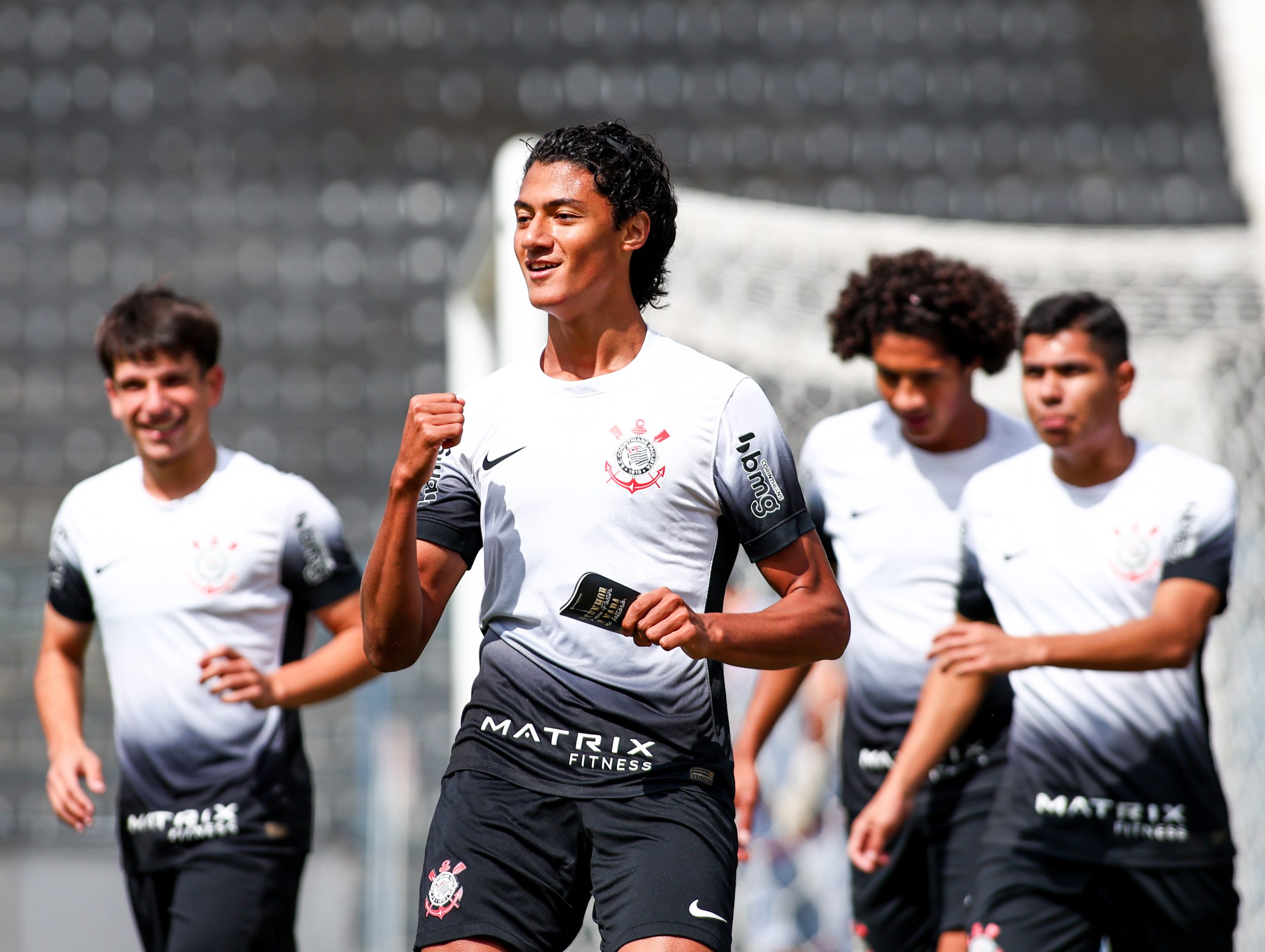 Corinthians envia 18 jogadores do Sub-17 para disputa do Mundial de Clubes Juvenil na Espanha - Central do Timão