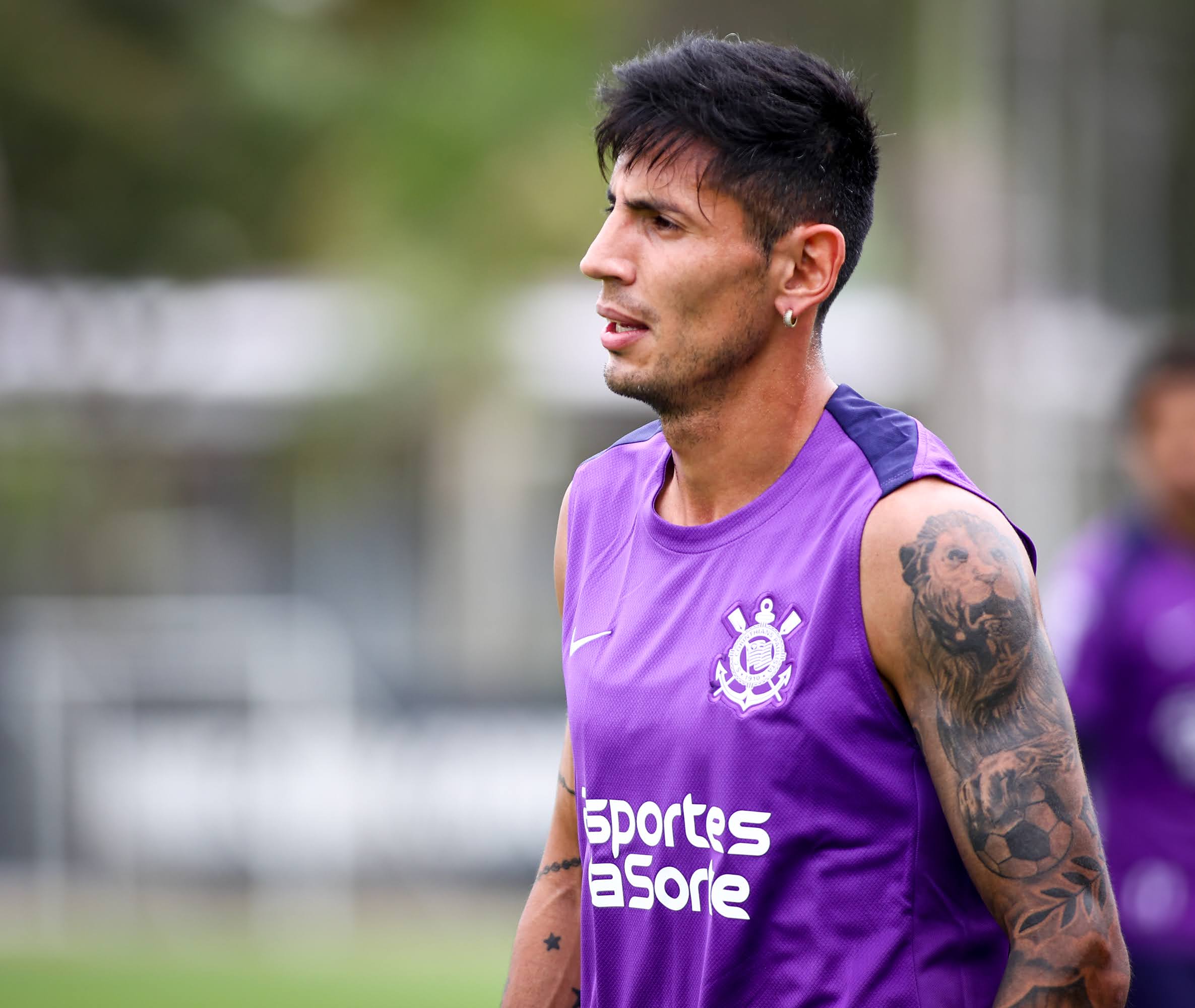 Após treino final pré-Derby, lateral do Corinthians revela expectativa para partida neste domingo - Central do Timão