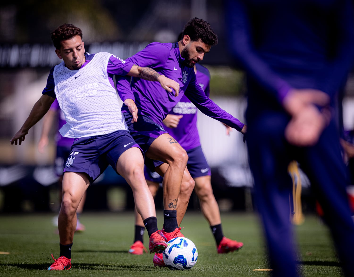 Volante revelado na base do Corinthians completa sete jogos no Brasileirão e afasta chances de saída