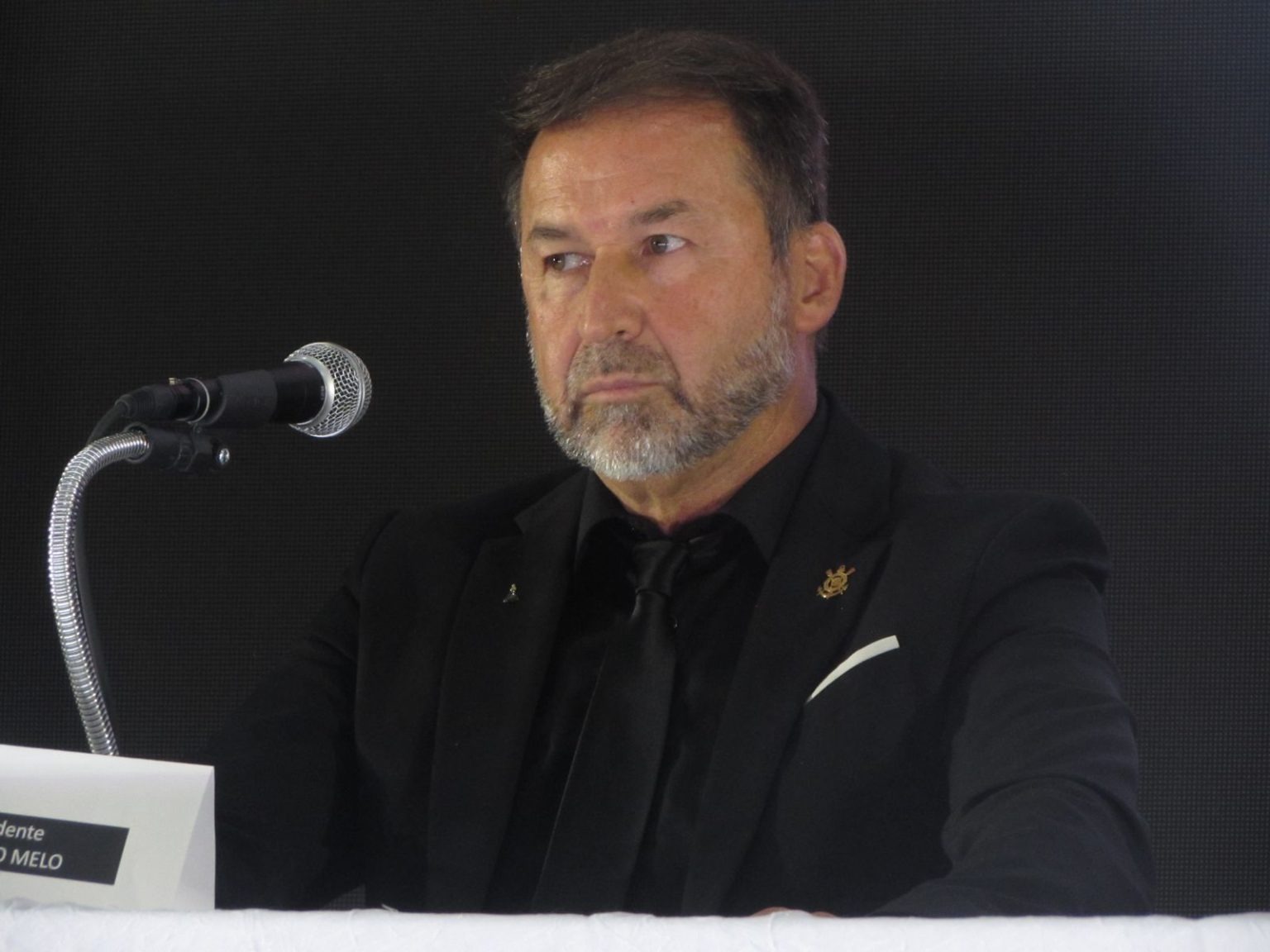 Defesa de Augusto Melo afirma que vai contestar impeachment no Corinthians