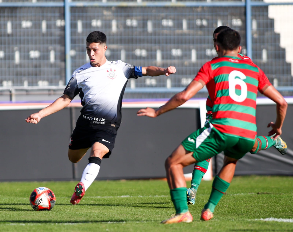 Visando terceira fase do Paulistão, equipe Sub-20 do Corinthians realiza jogo-treino com a Portuguesa no CT da base