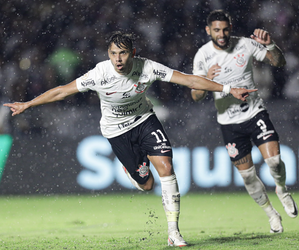 Equilíbrio: Corinthians busca reduzir leve vantagem do Vasco em jogos entre os dois times em São Januário