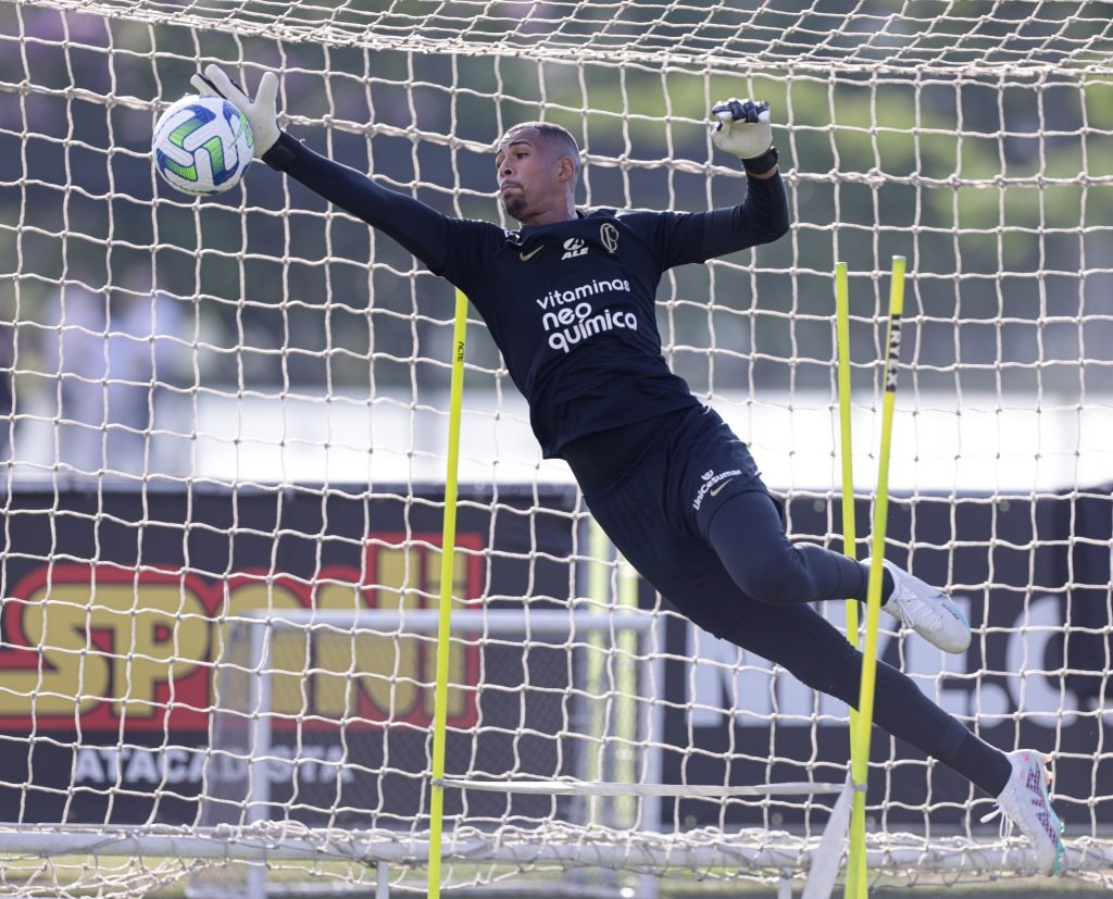 Goleiro se despede do Corinthians e se torna mais uma saída das categorias de base