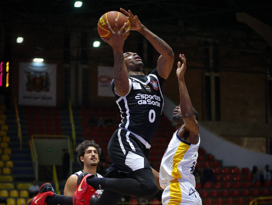 Fora de casa, Corinthians vence o São José e encerra sequência negativa no Paulistão de Basquete
