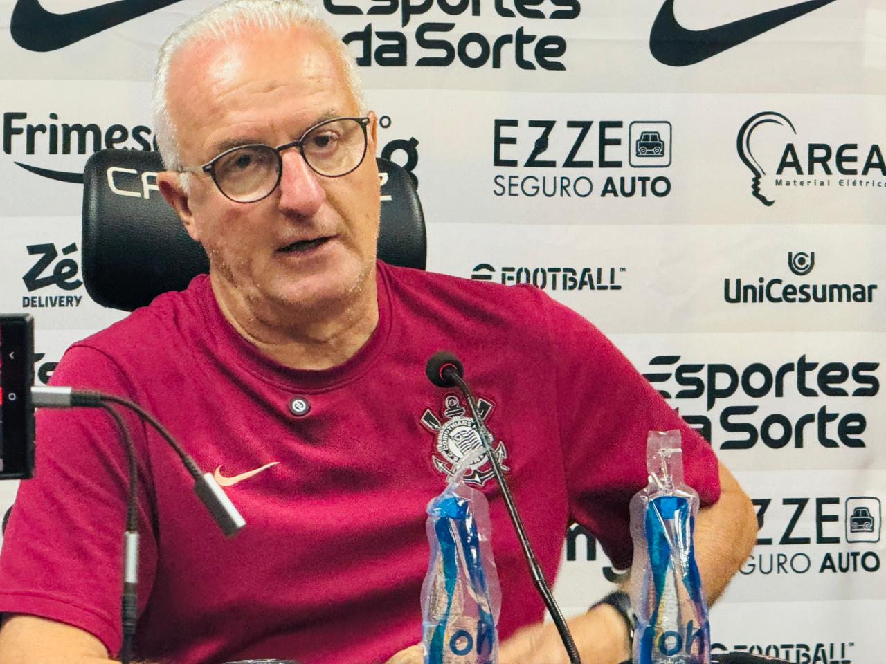 Dorival evita falar de gramado e arbitragem e reforça preparo do Corinthians antes de enfrentar Sport - Central do Timão