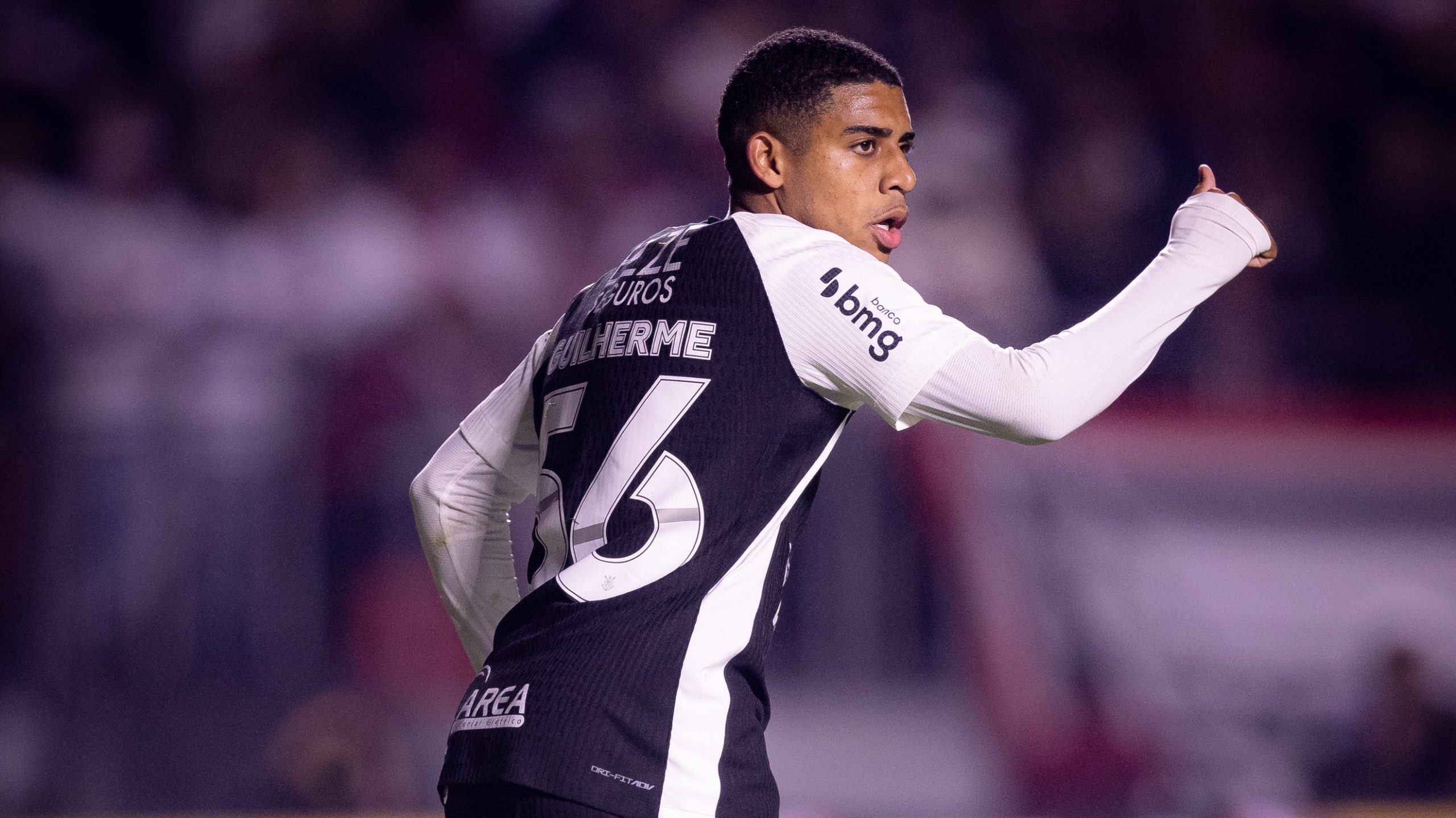 Ex-atacante e técnico do sub-16 do Corinthians rasga elogios a Gui Negão, mas pede calma com comparações