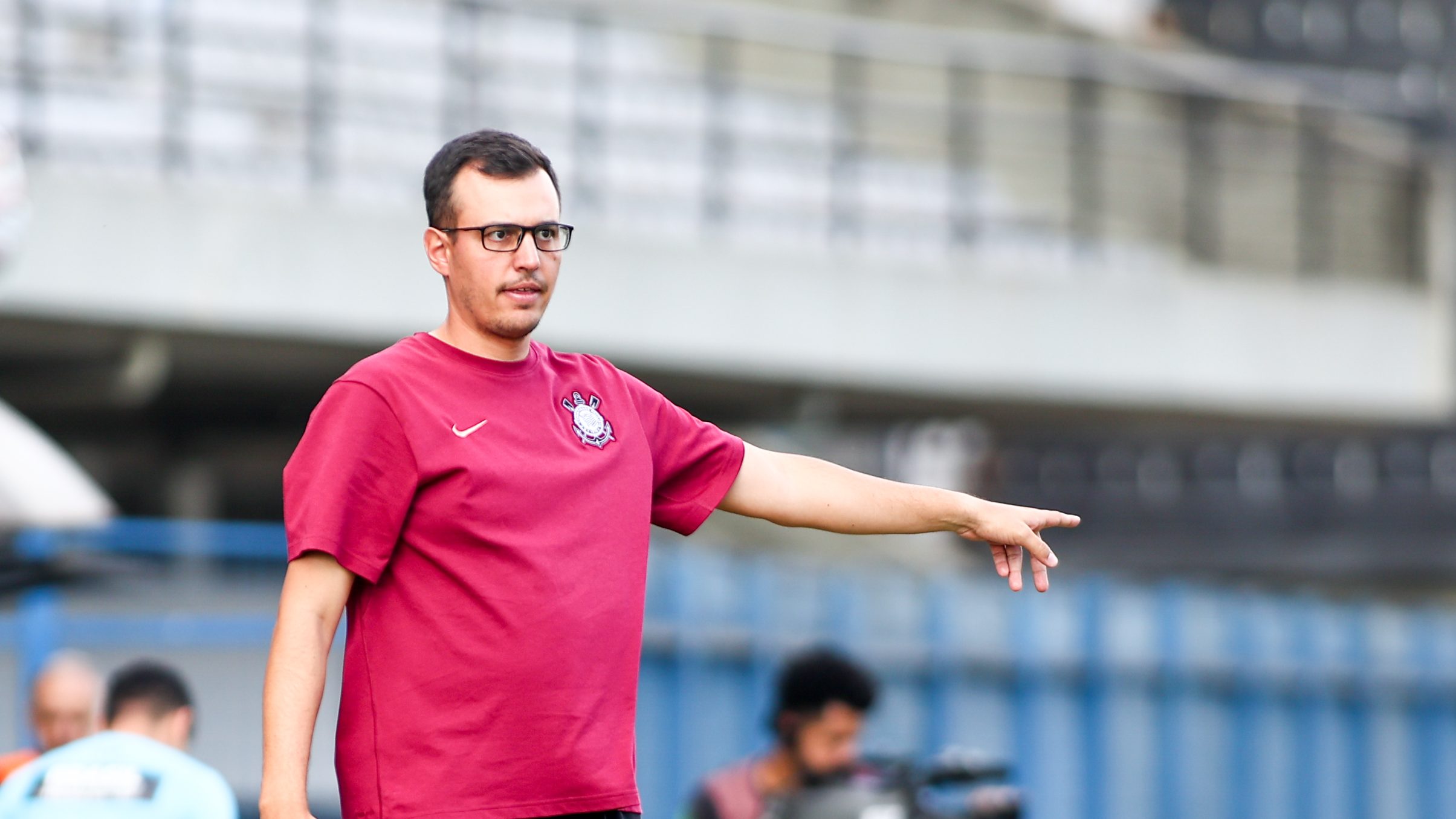 Piccinato fala sobre crescimento de dupla no Corinthians e relembra adaptação de Robledo